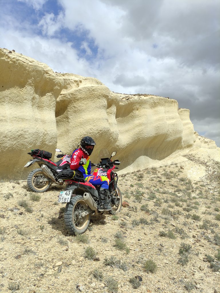 Motorcycle tours WILD WEST MANGYSTAU